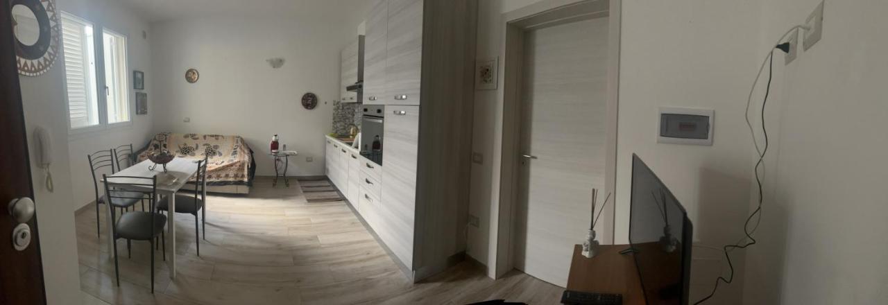 Appartamento A 2,5 Da Lecce Merine Exterior photo