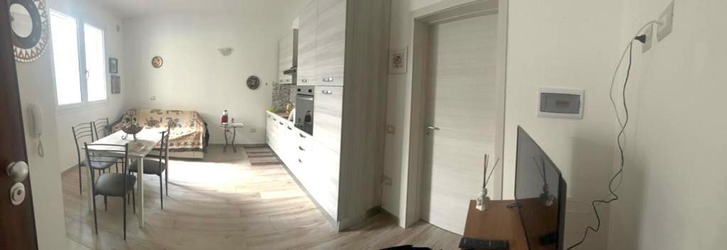 Appartamento A 2,5 Da Lecce Merine Exterior photo