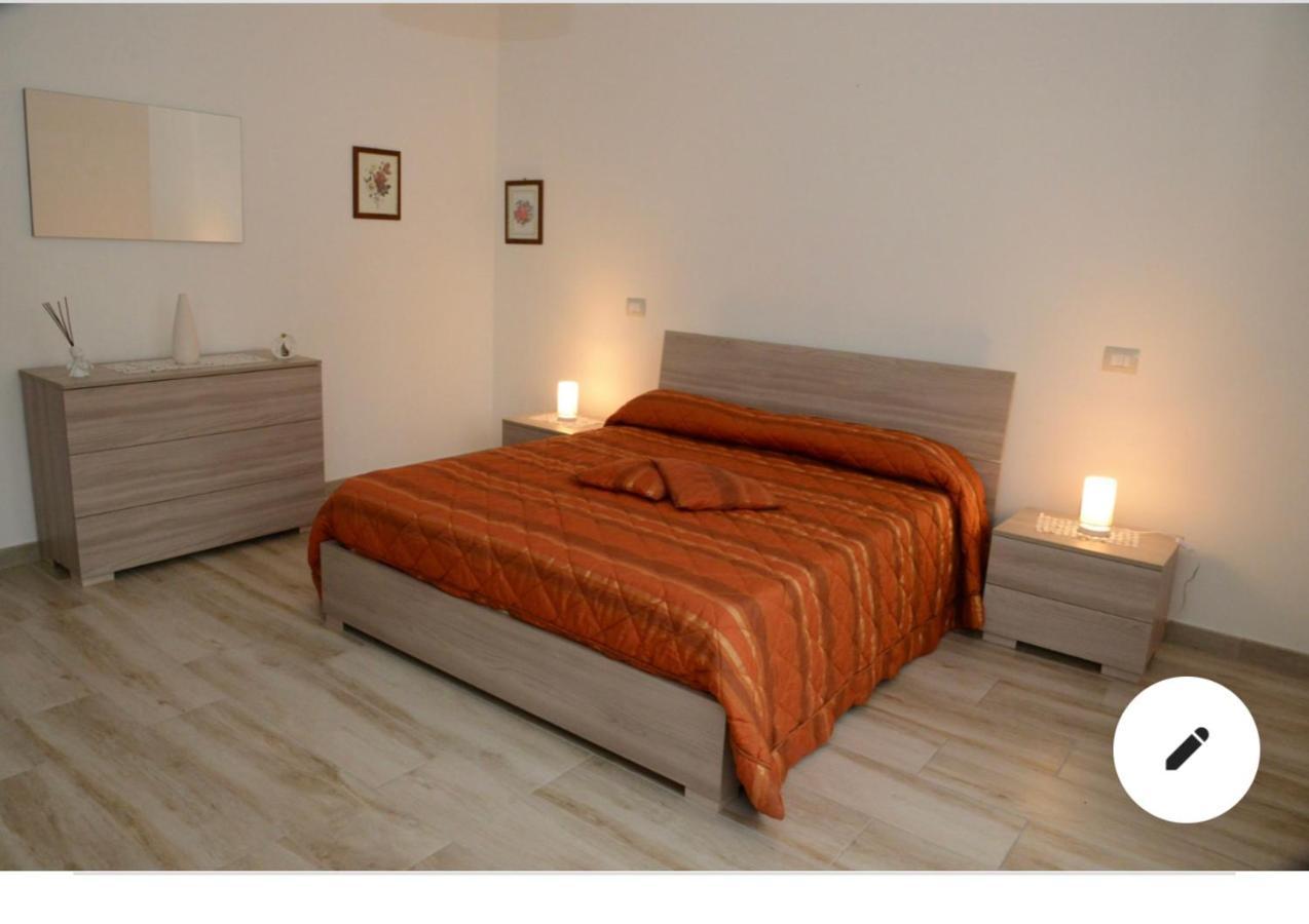 Appartamento A 2,5 Da Lecce Merine Exterior photo