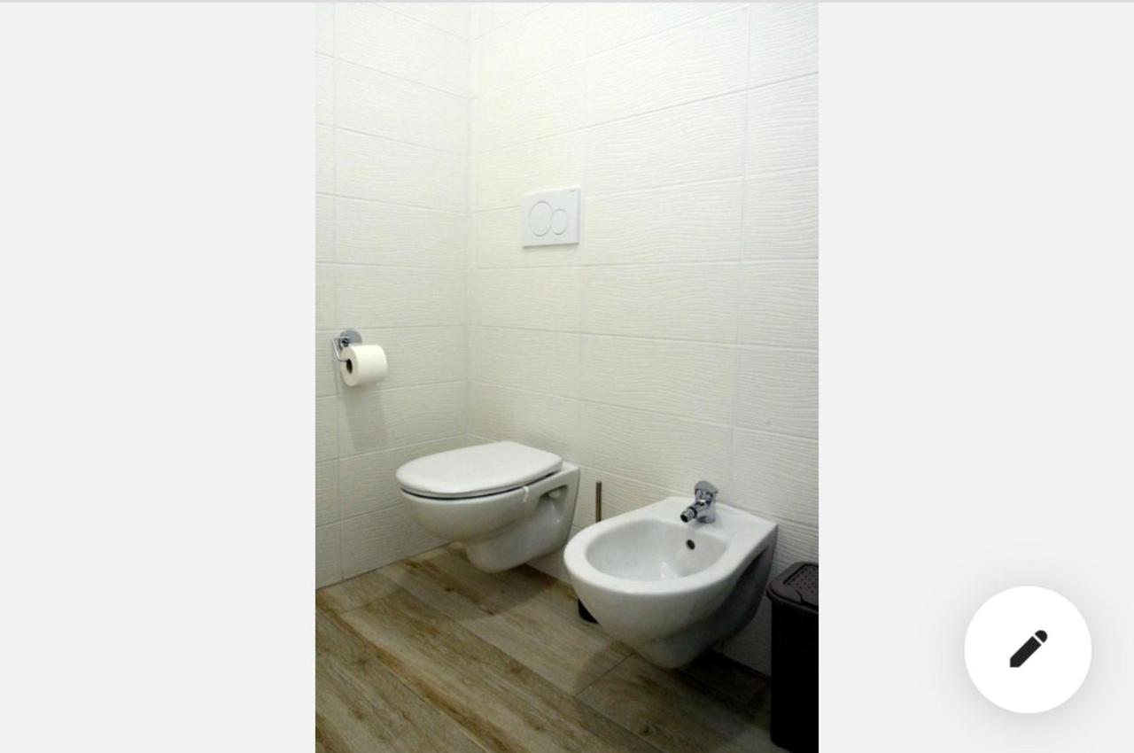 Appartamento A 2,5 Da Lecce Merine Exterior photo